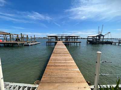 9744 Heckscher DR Jacksonville, FL 32226