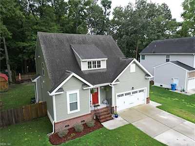 409 Fernwood Farms Rd Chesapeake, VA 23320
