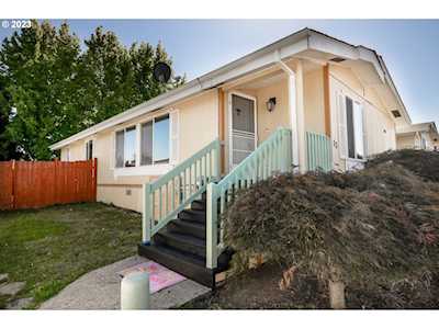 1949 SE Palmquist RD #13 Gresham, OR 97080