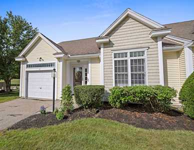 45 Ash Dr Kingston, NH 03848