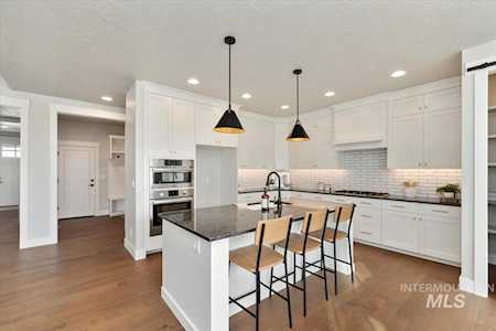 8161 Fountain Brook St. Middleton, ID 83644