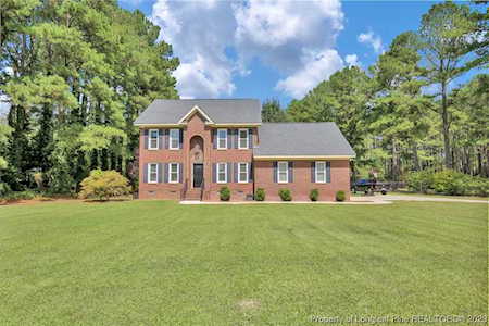 312 W Dove Ridge Ln Spring Lake, NC 28390
