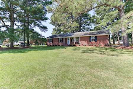 832 Mayflower Dr Suffolk, VA 23434