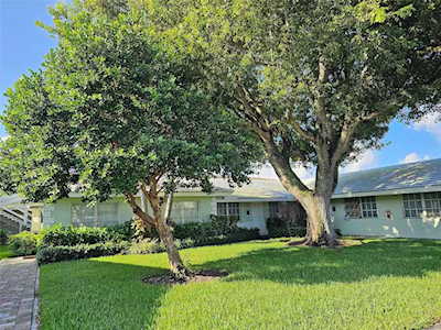 2120 NE 41st St #D Lighthouse Point, FL 33064