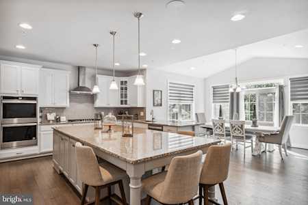 6111 Larricks Way Columbia, MD 21045