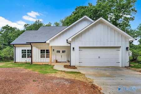 286 Tumpkins Lane Huntsville, AL 35811