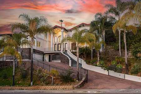 5910 Madra Ave San Diego, CA 92120