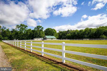 407 Stow Creek Rd Bridgeton, NJ 08302
