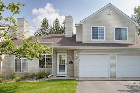 15325 Greenhaven Lane #104 Burnsville, MN 55306