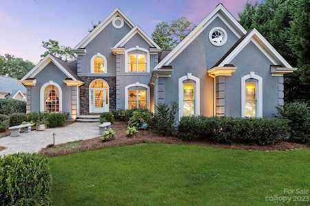 8056 St Andrews Ln Stanley, NC 28164