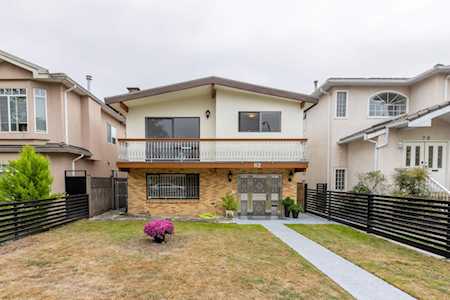 82 E 51 Avenue Vancouver, BC V5X 1B9
