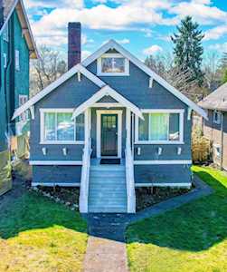 3628 W 5th Avenue Vancouver, BC V6R 1S2