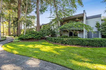 7501 Ruby Dr SW #I102 Lakewood, WA 98498