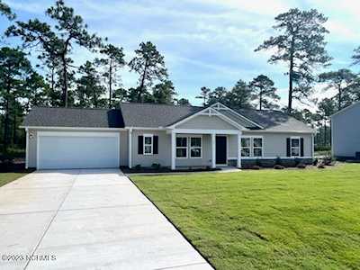 881 Westway Rd Boiling Spring Lakes, NC 28461