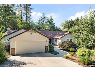 7434 SW Hunt Club DR Portland, OR 97223