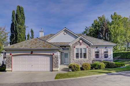 21 Rocky Ridge Gardens NW Calgary, AB T3G 4V7