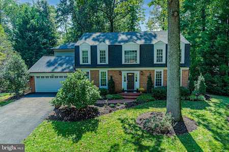 6513 Bellamine Ct Mclean, VA 22101