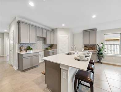 31635 Farlam Farms Trl Fulshear, TX 77441