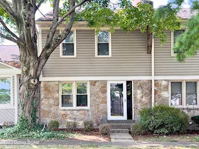 10407 Timberwood Cir Louisville, KY 40223