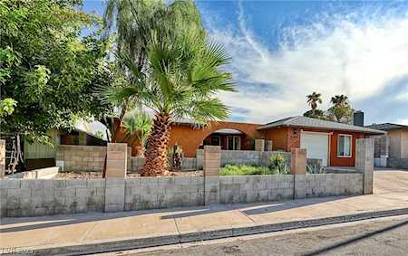 4077 Monthill Ave Las Vegas, NV 89121
