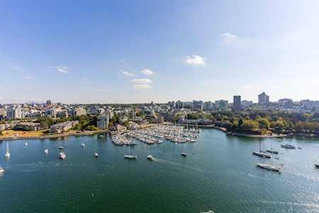 1328 Marinaside Crescent #2003 Vancouver, BC V6Z 3B3