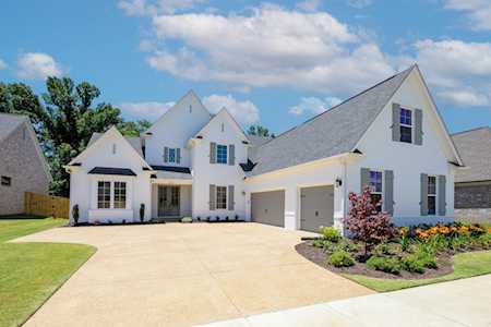 5219 Madison Valley Cir Lakeland, TN 38002