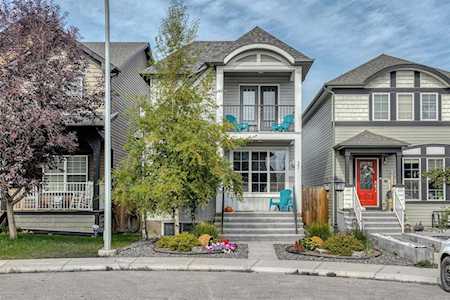 37 Autumn Terrace SE Calgary, AB T3M 0H3