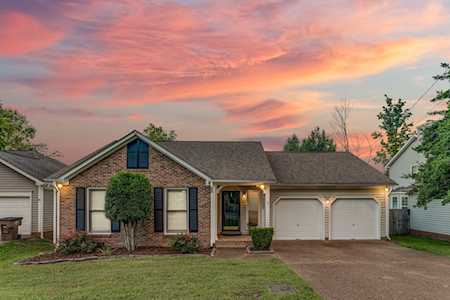 5609 Fairhaven Dr Nashville, TN 37211