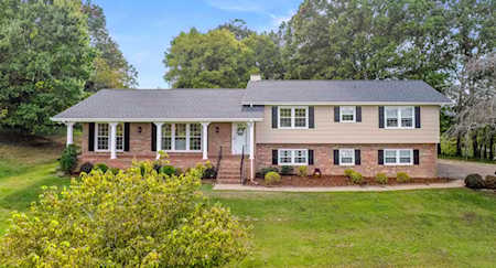 1701 Estrellita Cir Chattanooga, TN 37421