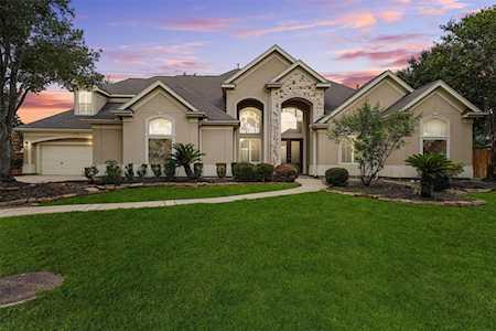 13903 Maple Cliff Ln Cypress, TX 77429