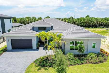 9204 Coral Isles Circle Palm Beach Gardens, FL 33412