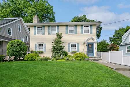 64 Hillside Ave New Rochelle, NY 10801