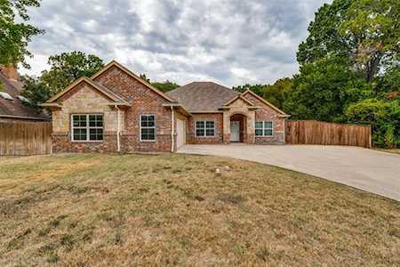 713 N Parks Drive DeSoto, TX 75115