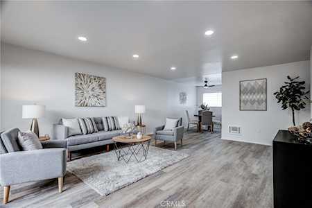 719 N Eucalyptus Ave #5A Inglewood, CA 90302