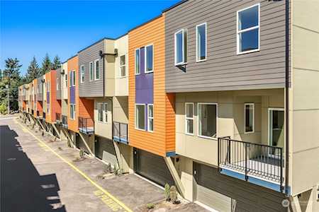 15610 8th Ave SW #110 Burien, WA 98166