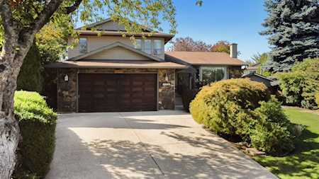 10025 157 Street Surrey, BC V4N 2R9