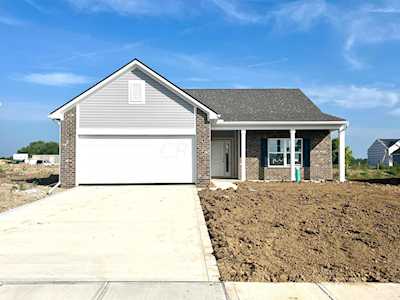 460 Quincy Circle London, OH 43140