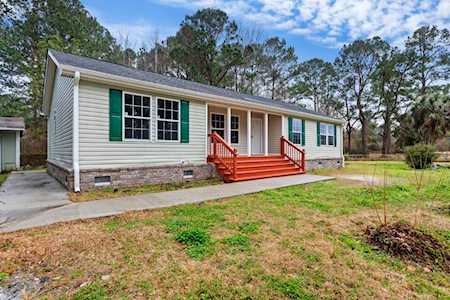 2919 Bennett Charles Road Mount Pleasant, SC 29466