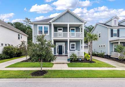 1561 Bourne Crossing Mount Pleasant, SC 29466
