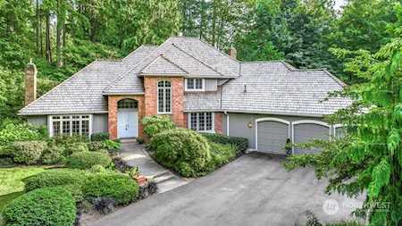 21325 NE 103rd Ct Redmond, WA 98053