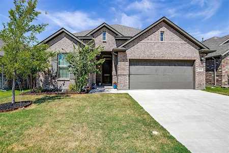 10333 Lakemont Drive Fort Worth, TX 76131