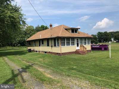 547 Chestnut St Williamstown, NJ 08094