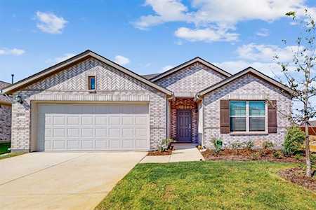 14141 Aberavon Drive Pilot Point, TX 76258