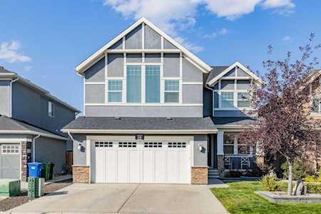 16 Aspen Acres Manor SW Calgary, AB T3H 0W5