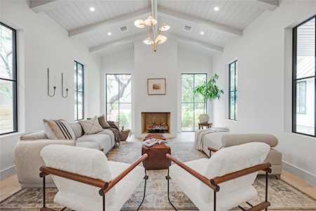 3102 Garden Villa Austin, TX 78704