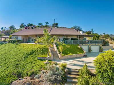 11828 Johnson Lake Rd. Lakeside, CA 92040