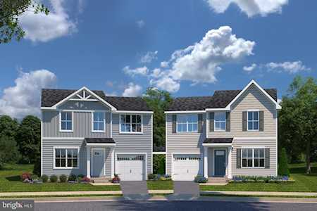 776 Raeann Dr Greencastle, PA 17225