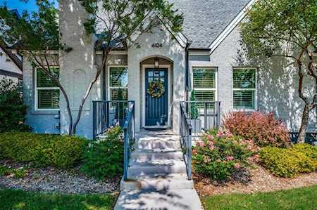 4104 Pershing Avenue Fort Worth, TX 76107