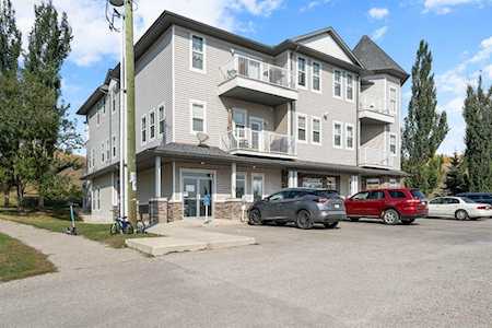 144 Crescent Rd #205 Okotoks, AB T1S 1A2