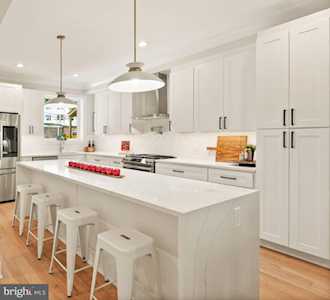 4411 Iowa Ave NW Washington, DC 20011